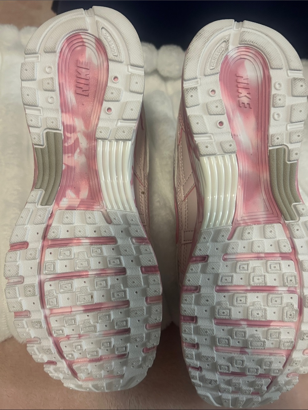 Nike Women’s White and Pink Athletic Sneakers
